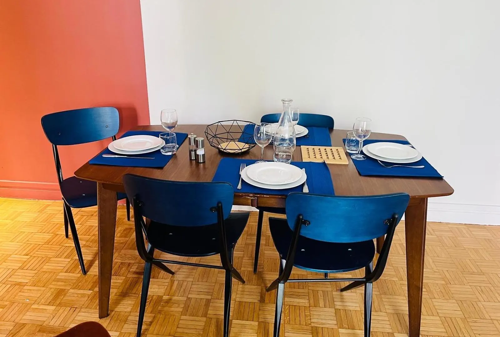 Apartment Paris - Gare Du Nord & Canal Saint Martin France