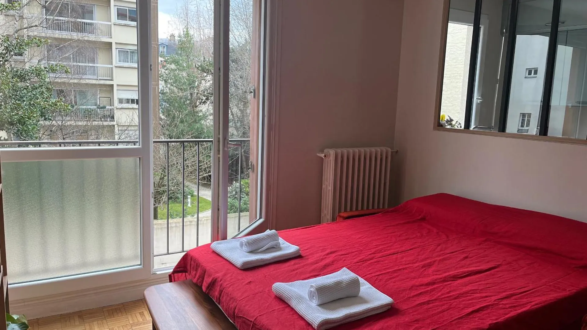 Paris - Gare Du Nord & Canal Saint Martin Apartment